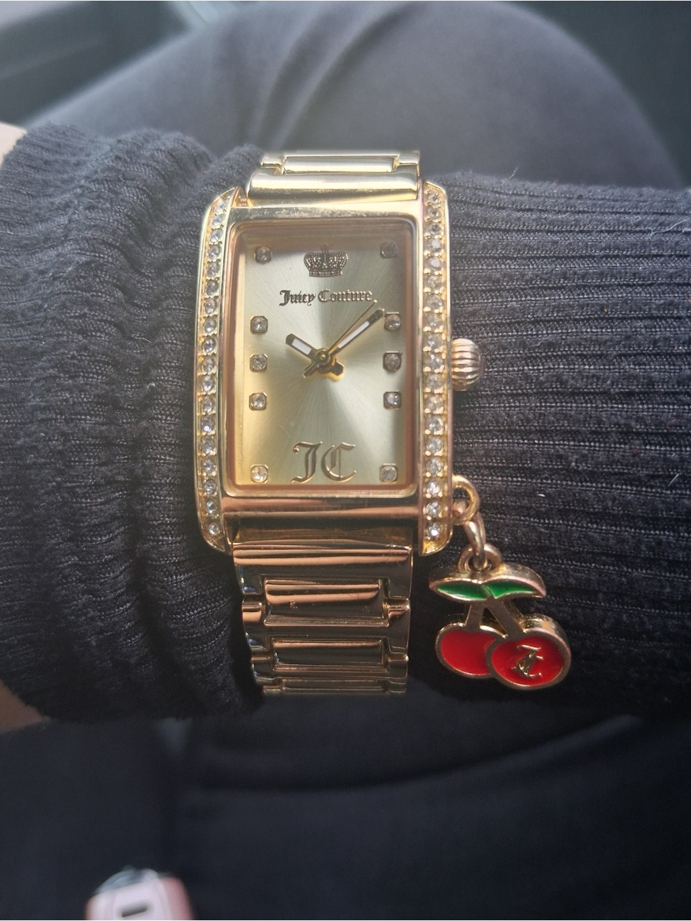 Juicy Couture Gold Watch with 3-in-1 interchangeable bands with Cherry Charm 👑🍒
